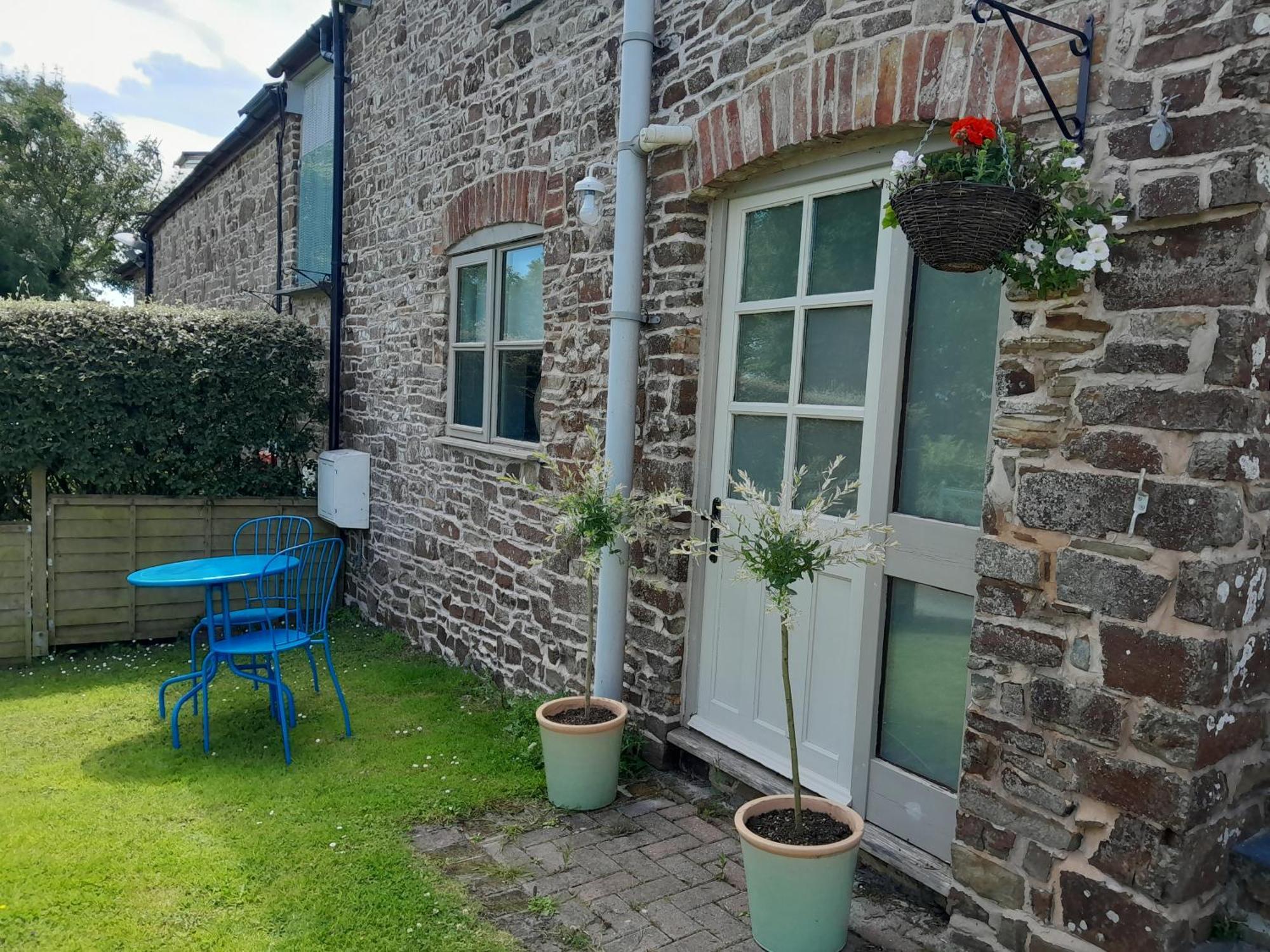 Villa Three Little Pigs Bude Exterior foto